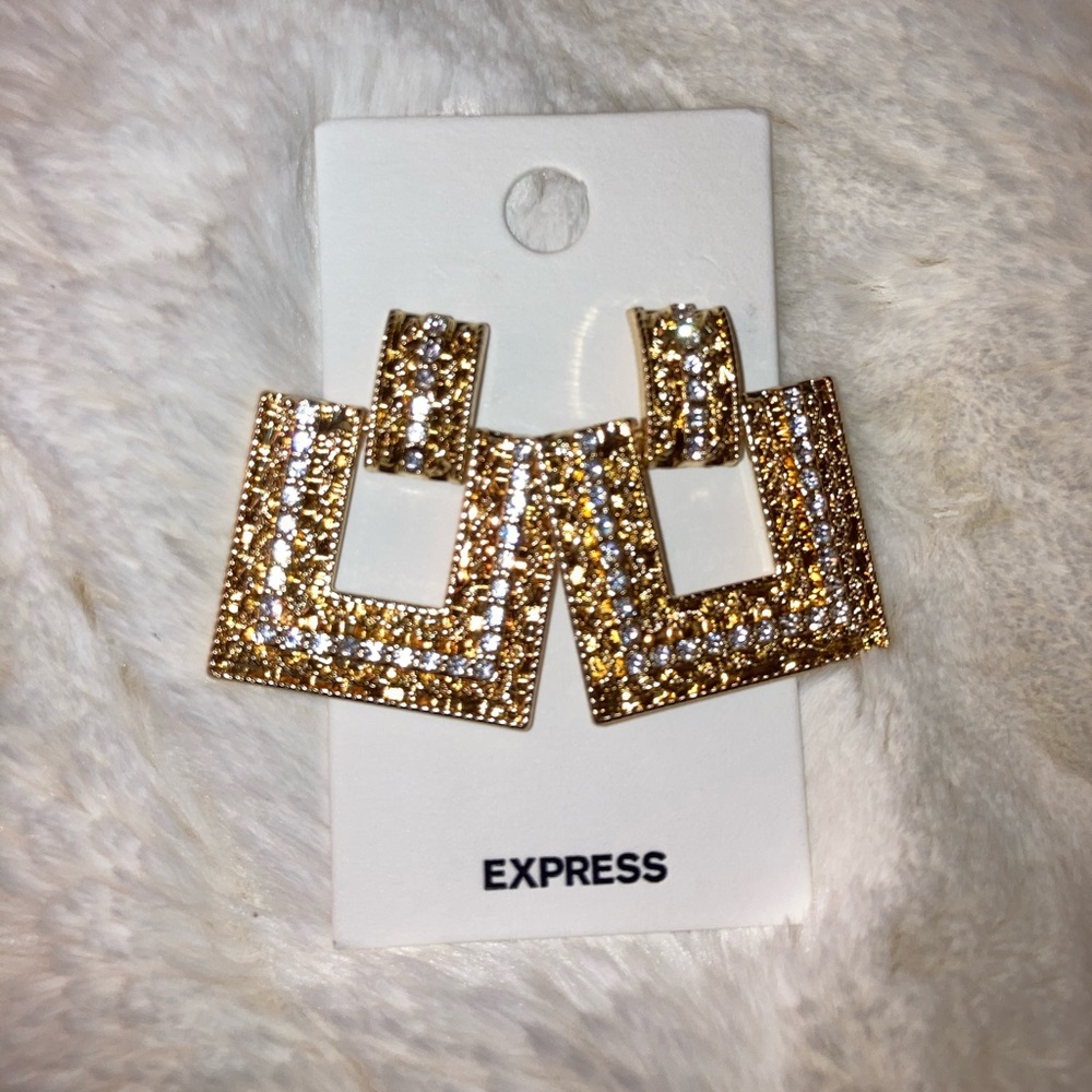 Gold Express Earrings!